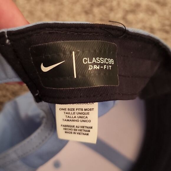 Nike Hat   - Picture 6 of 6